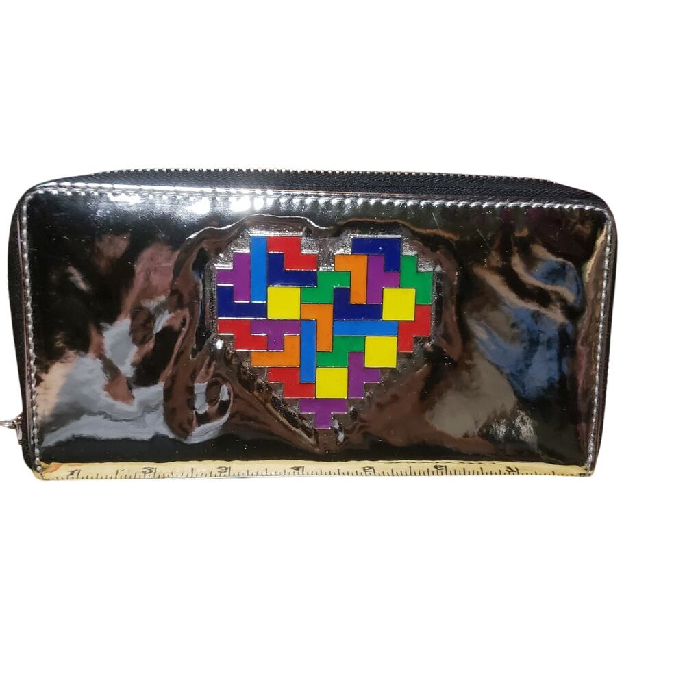 TETRIS Enamel Heart Mylar Wallet RARE HTF Zippered